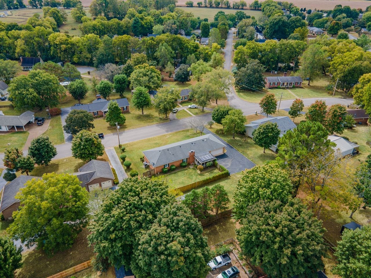 1408 Lyon St, Columbia, TN 38401 1408 Lyon St, Columbia, TN 38401