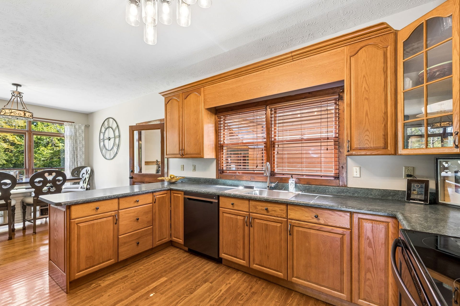 2325 Newman Rd, Rockvale, TN 37153