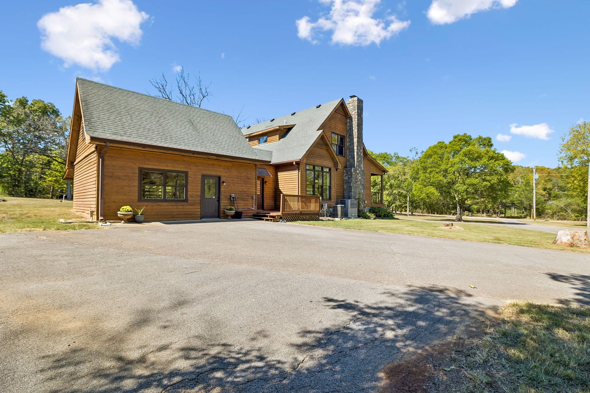 2325 Newman Rd, Rockvale, TN 37153