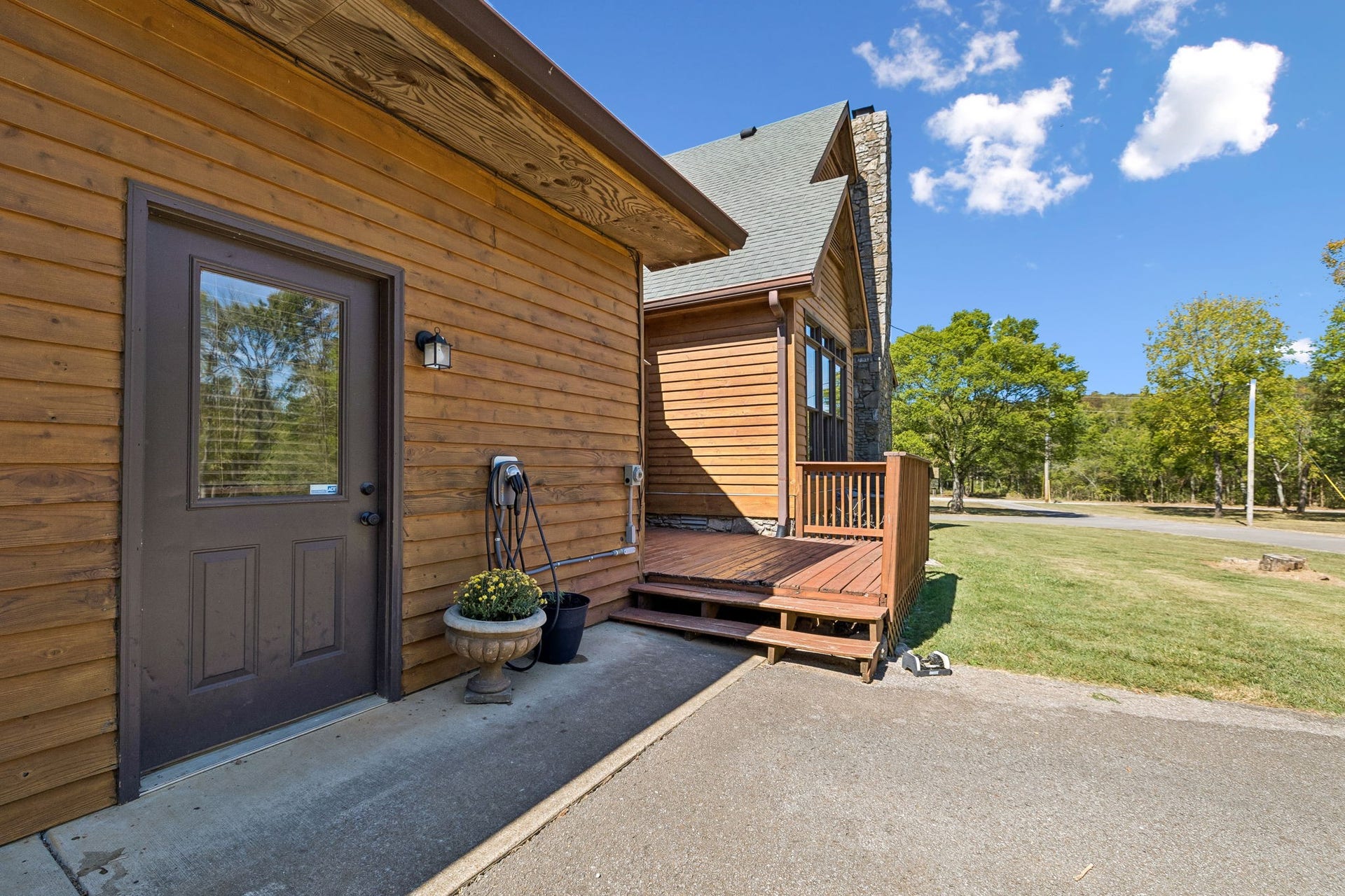 2325 Newman Rd, Rockvale, TN 37153