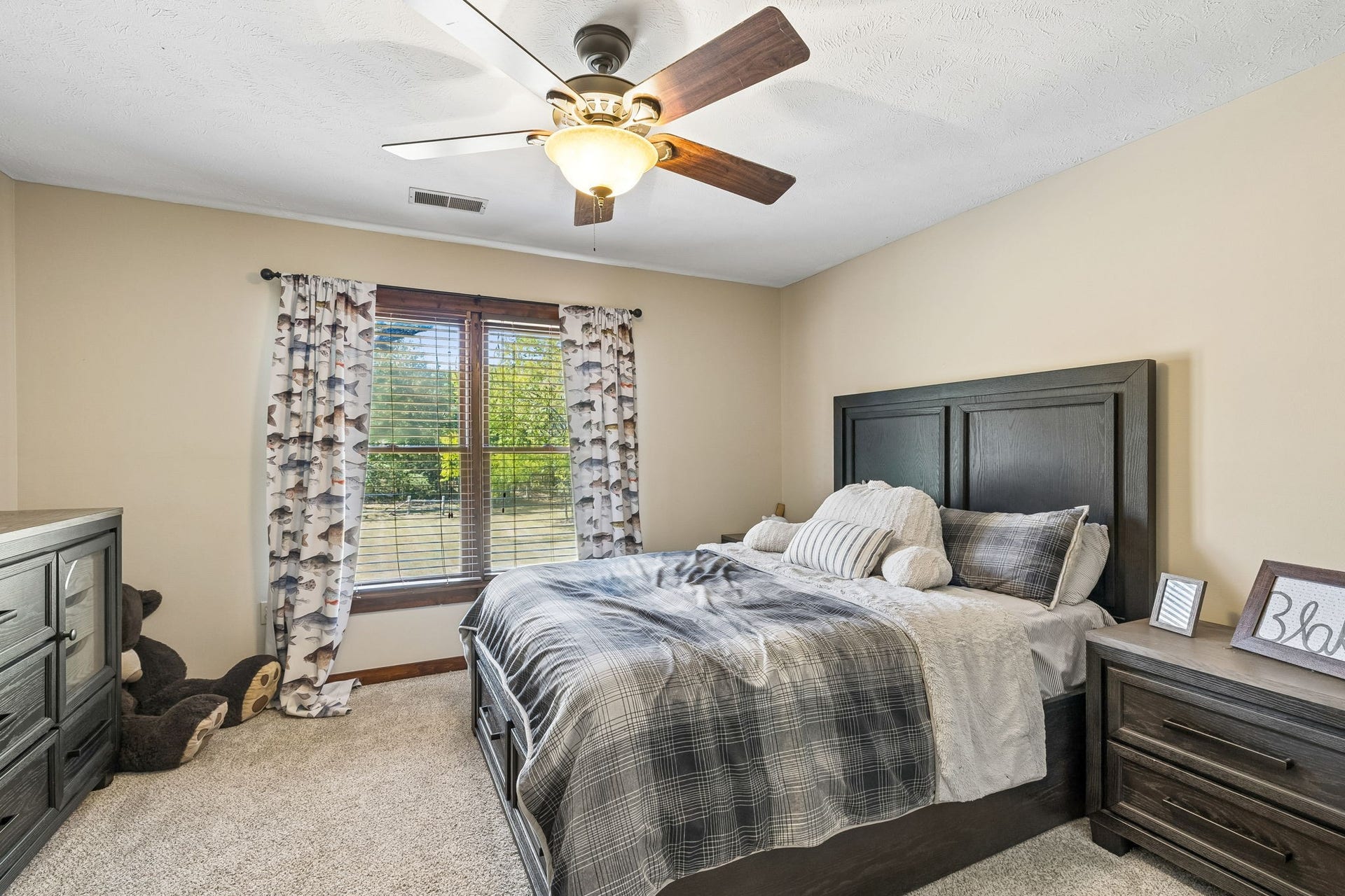 2325 Newman Rd, Rockvale, TN 37153