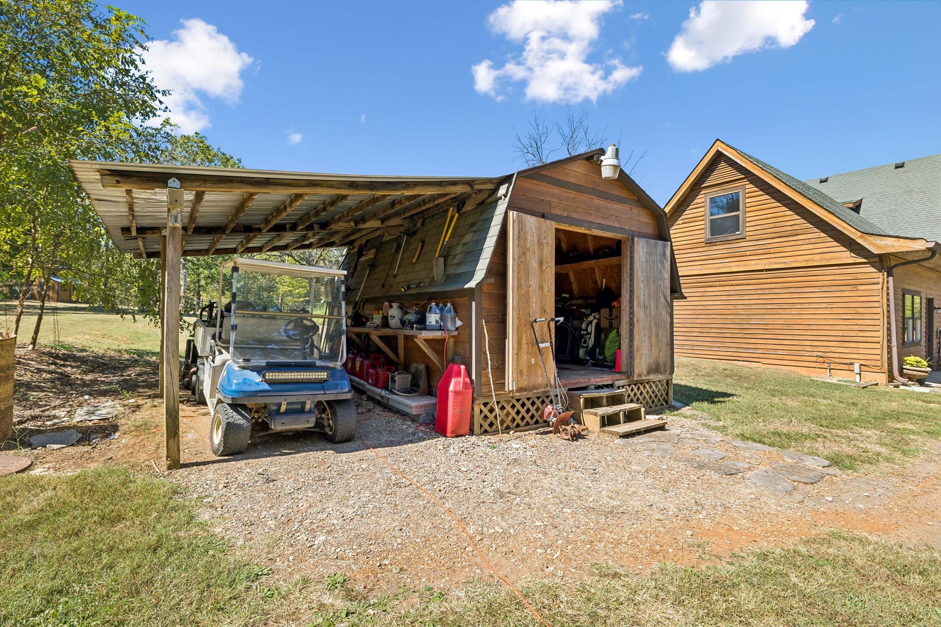 2325 Newman Rd, Rockvale, TN 37153