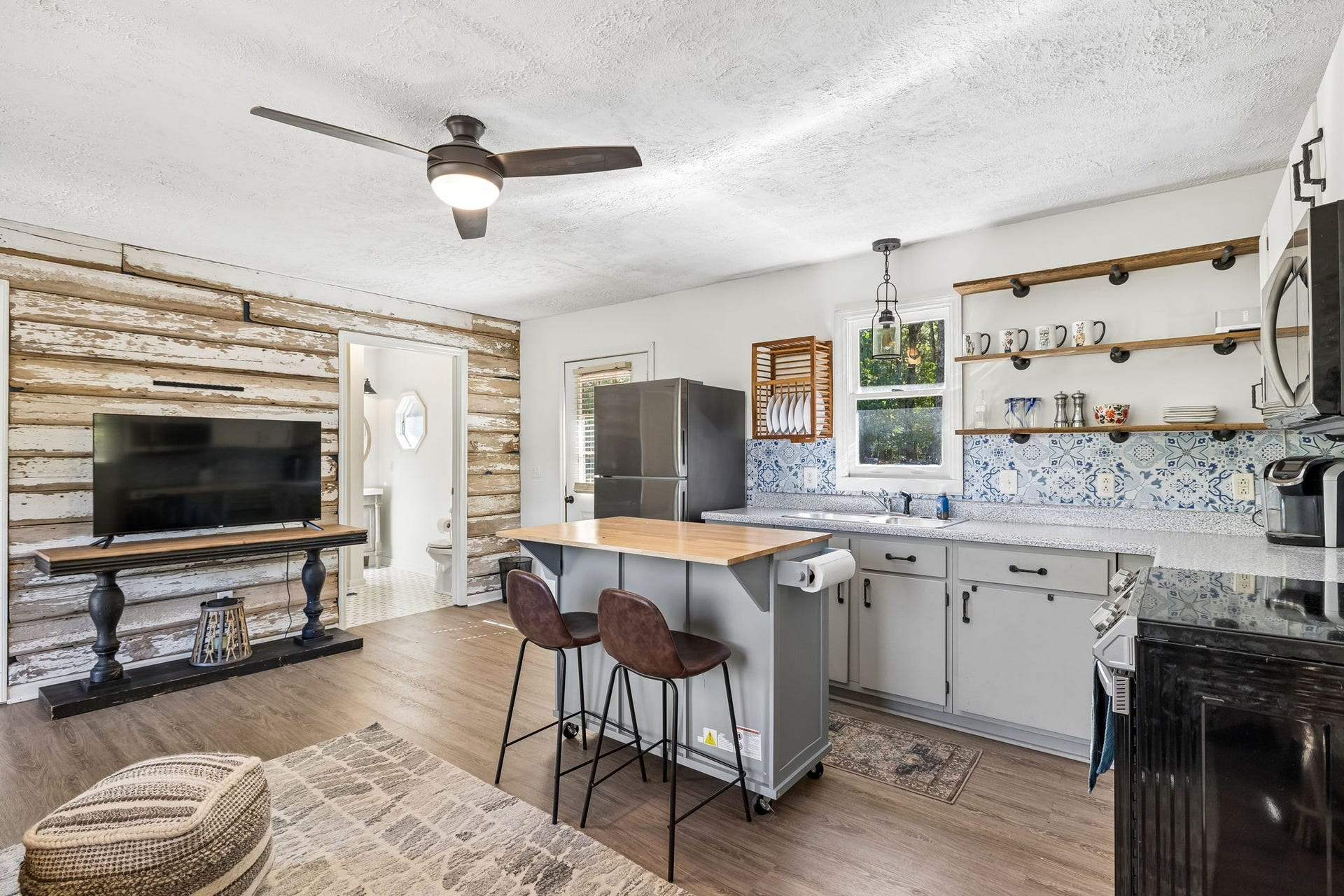 2325 Newman Rd, Rockvale, TN 37153
