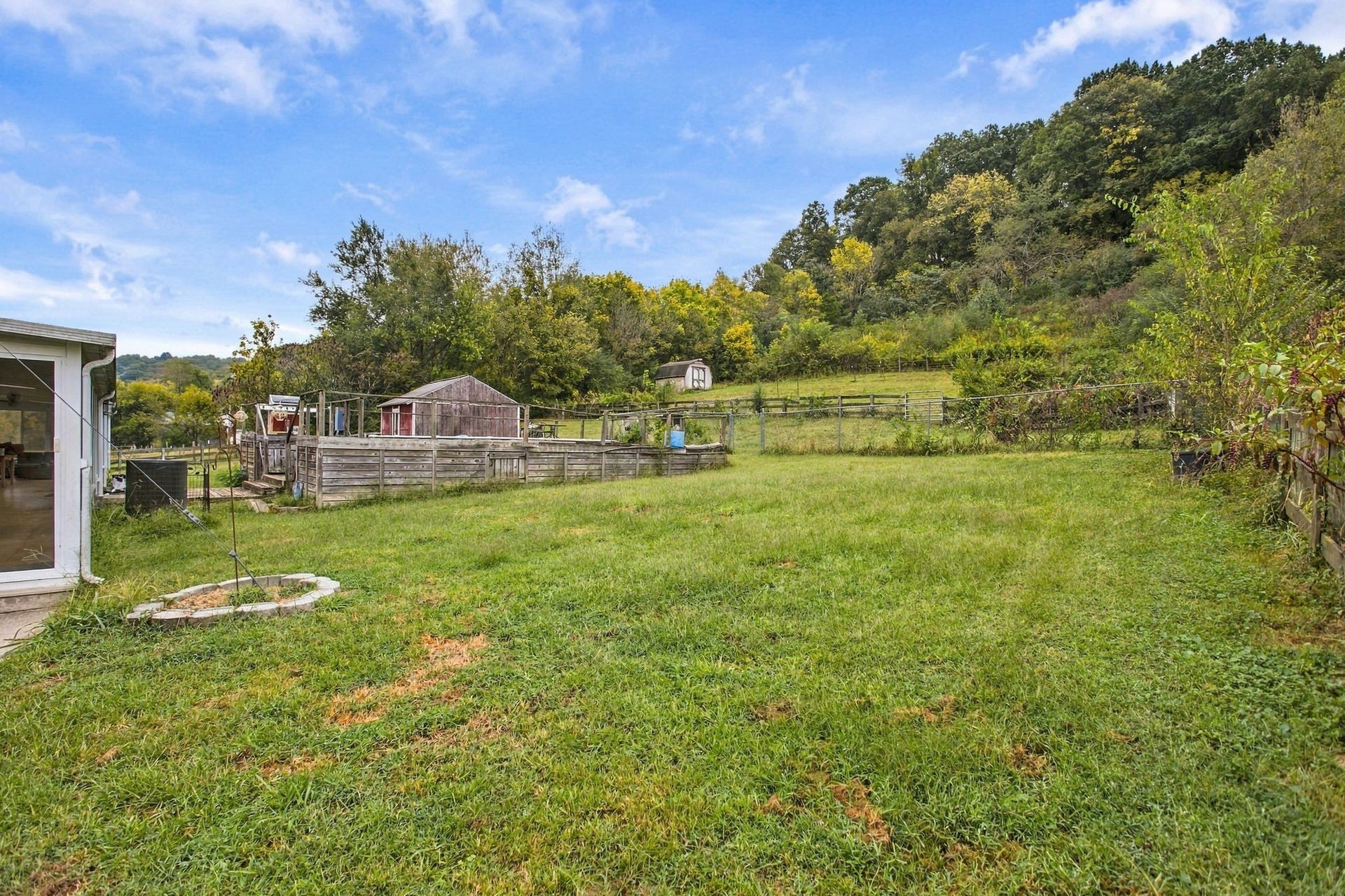 8639 King Hollow Road, Mount Pleasant, TN 38474 8639 King Hollow Road, Mount Pleasant, TN 38474