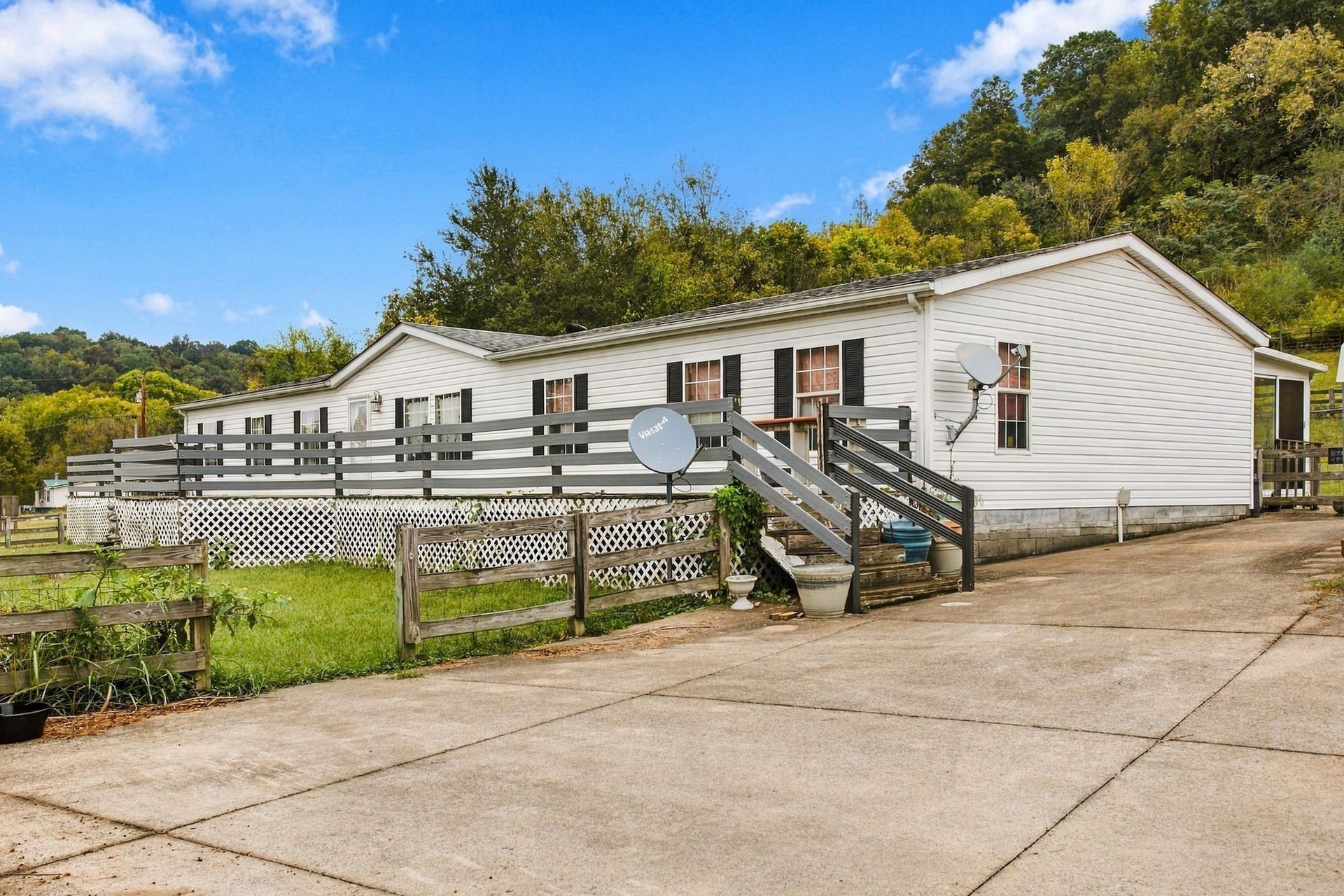 8639 King Hollow Road, Mount Pleasant, TN 38474 8639 King Hollow Road, Mount Pleasant, TN 38474
