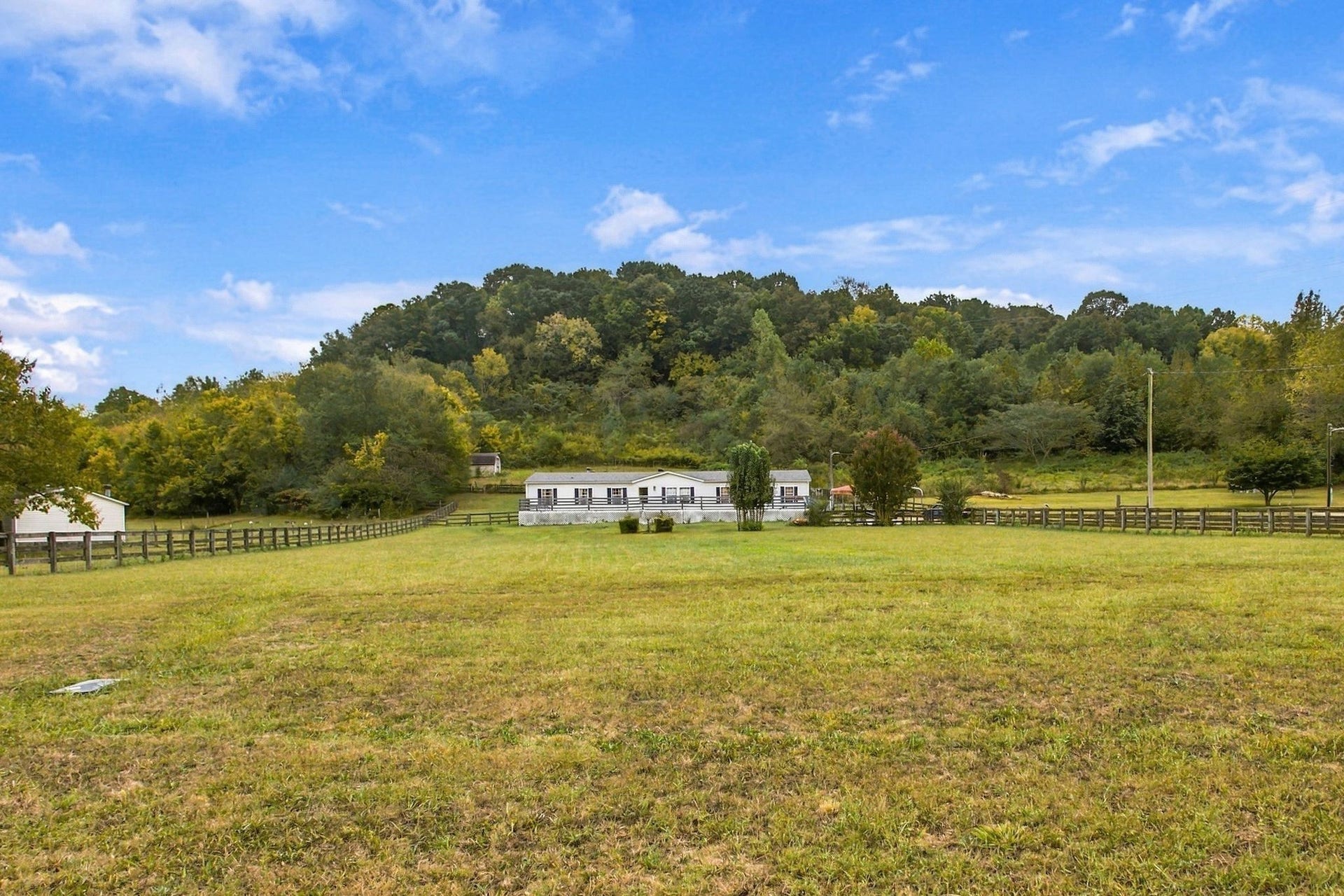 8639 King Hollow Road, Mount Pleasant, TN 38474 8639 King Hollow Road, Mount Pleasant, TN 38474