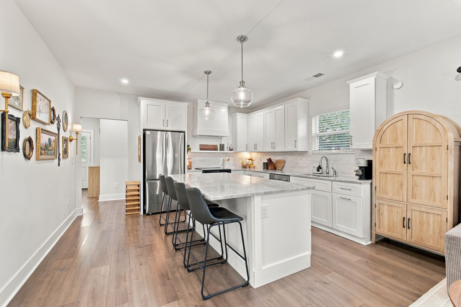 921 42nd Ave N, Nashville, TN 37209 921 42nd Ave N, Nashville, TN 37209