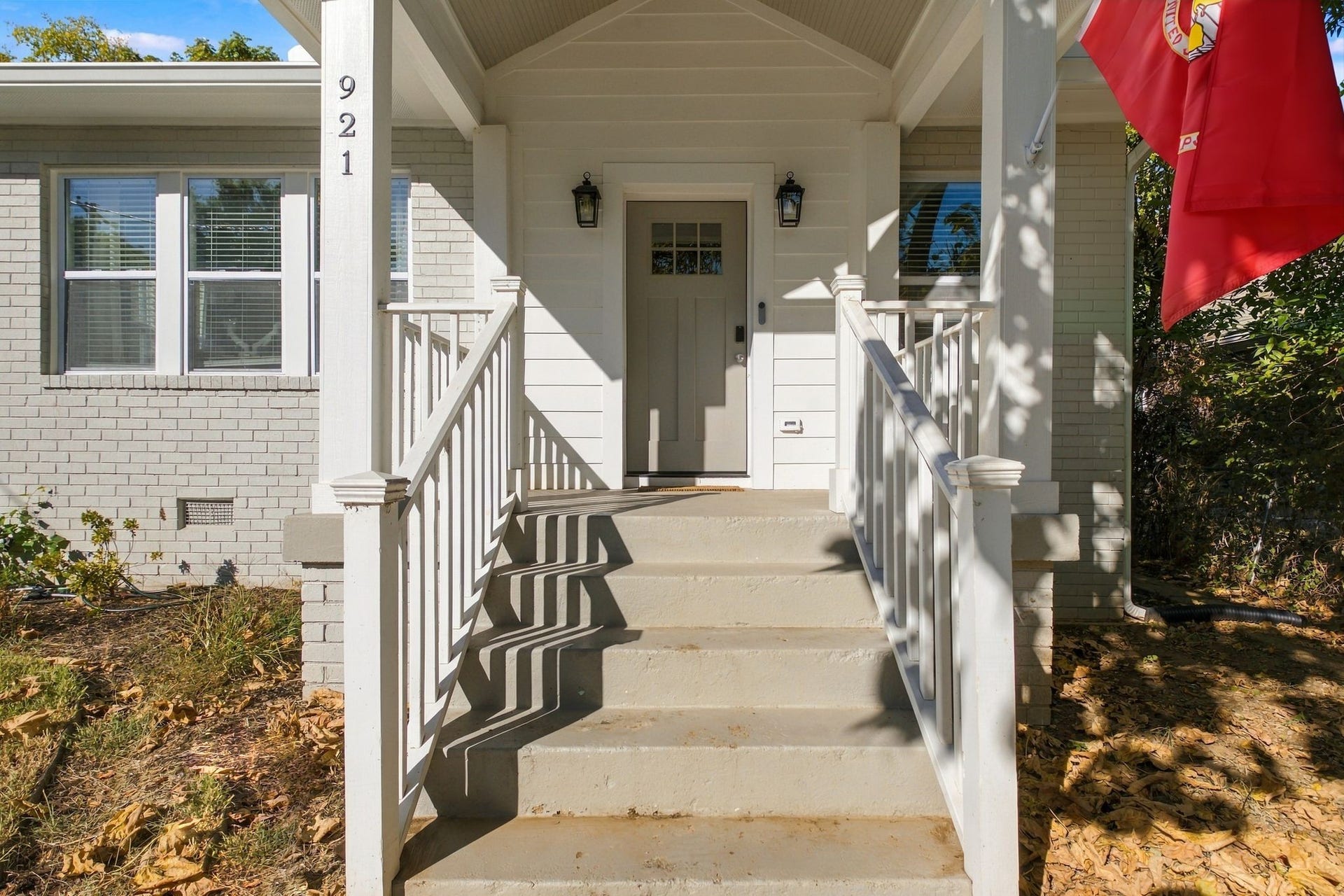 921 42nd Ave N, Nashville, TN 37209 921 42nd Ave N, Nashville, TN 37209
