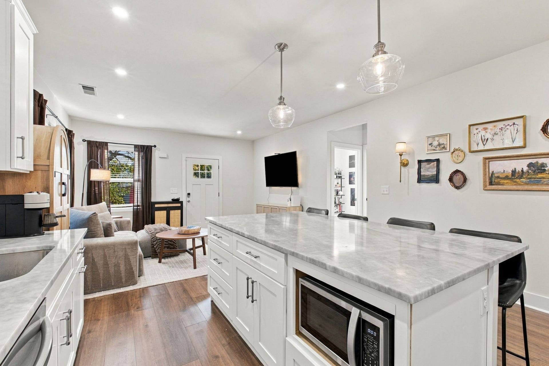 921 42nd Ave N, Nashville, TN 37209 921 42nd Ave N, Nashville, TN 37209