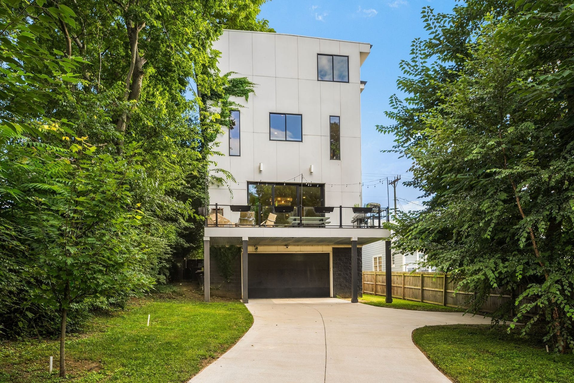 1105 Glenview Dr, Nashville, TN 37206 1105 Glenview Dr, Nashville, TN 37206
