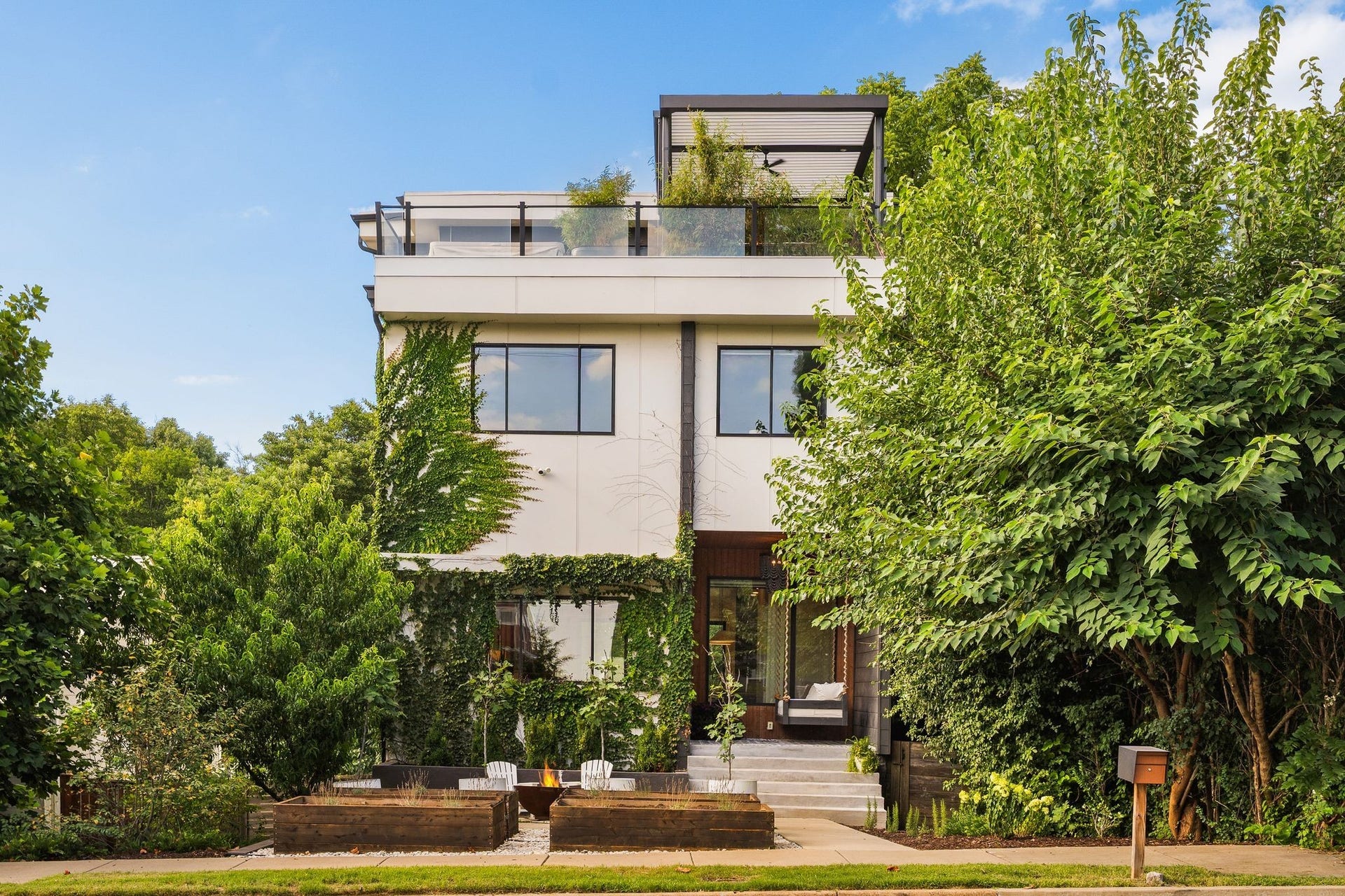 1105 Glenview Dr, Nashville, TN 37206 1105 Glenview Dr, Nashville, TN 37206
