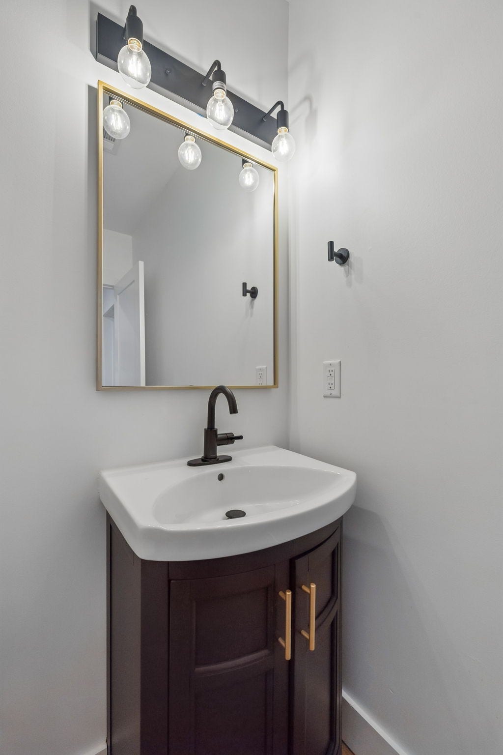 1804 Electric Ave, Nashville, TN 37206 1804 Electric Ave, Nashville, TN 37206