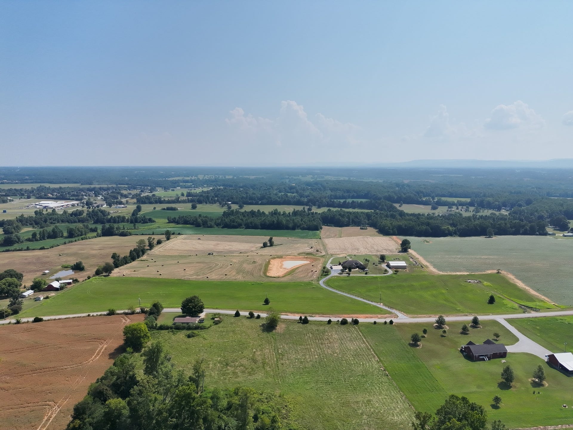 2 Old Lincoln Rd, Fayetteville, TN 37334 2 Old Lincoln Rd, Fayetteville, TN 37334