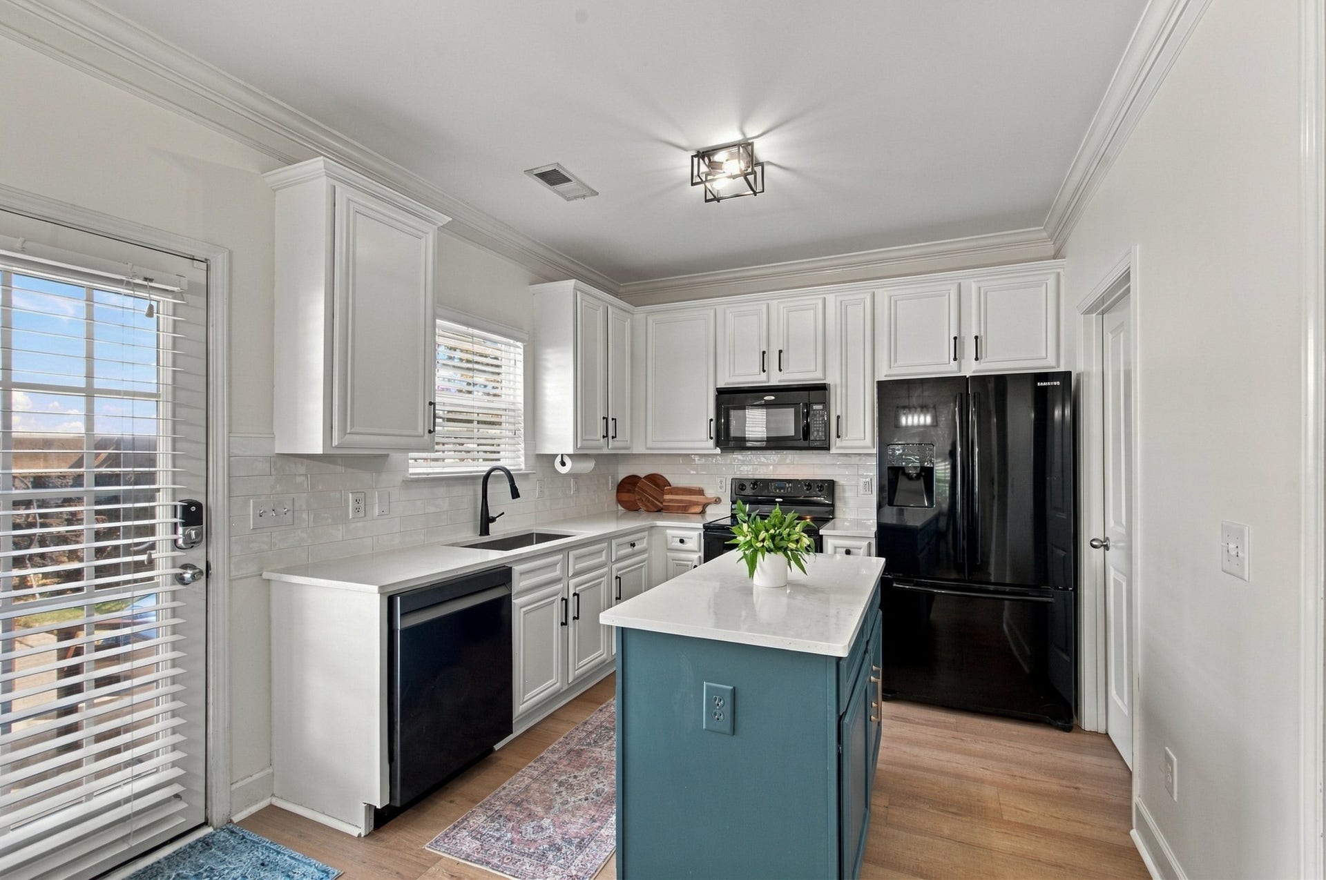 5446 Edmondson Pike, Nashville, TN 37211 5446 Edmondson Pike, Nashville, TN 37211