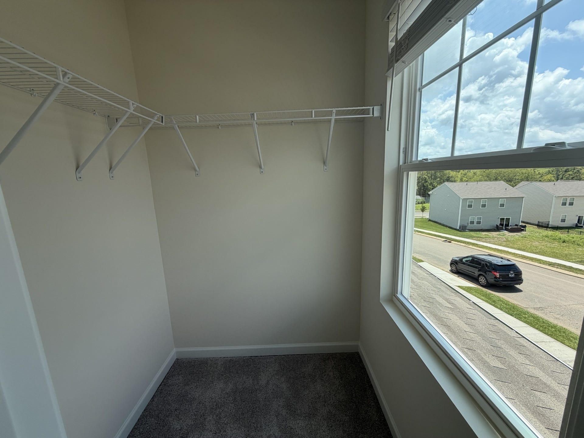 3518 Fellowship Rd, Columbia, TN 38401 Guest bedroom 1 closet