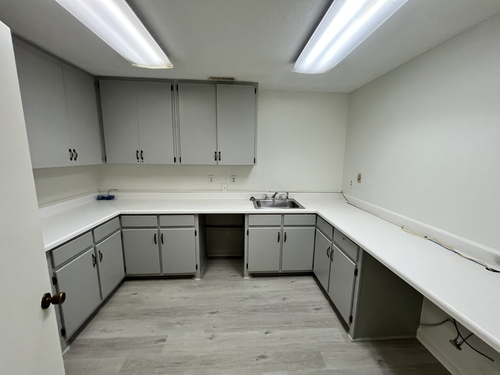 1223 Hatcher Ln, Columbia, TN 38401 1223 Hatcher Ln, Columbia, TN 38401