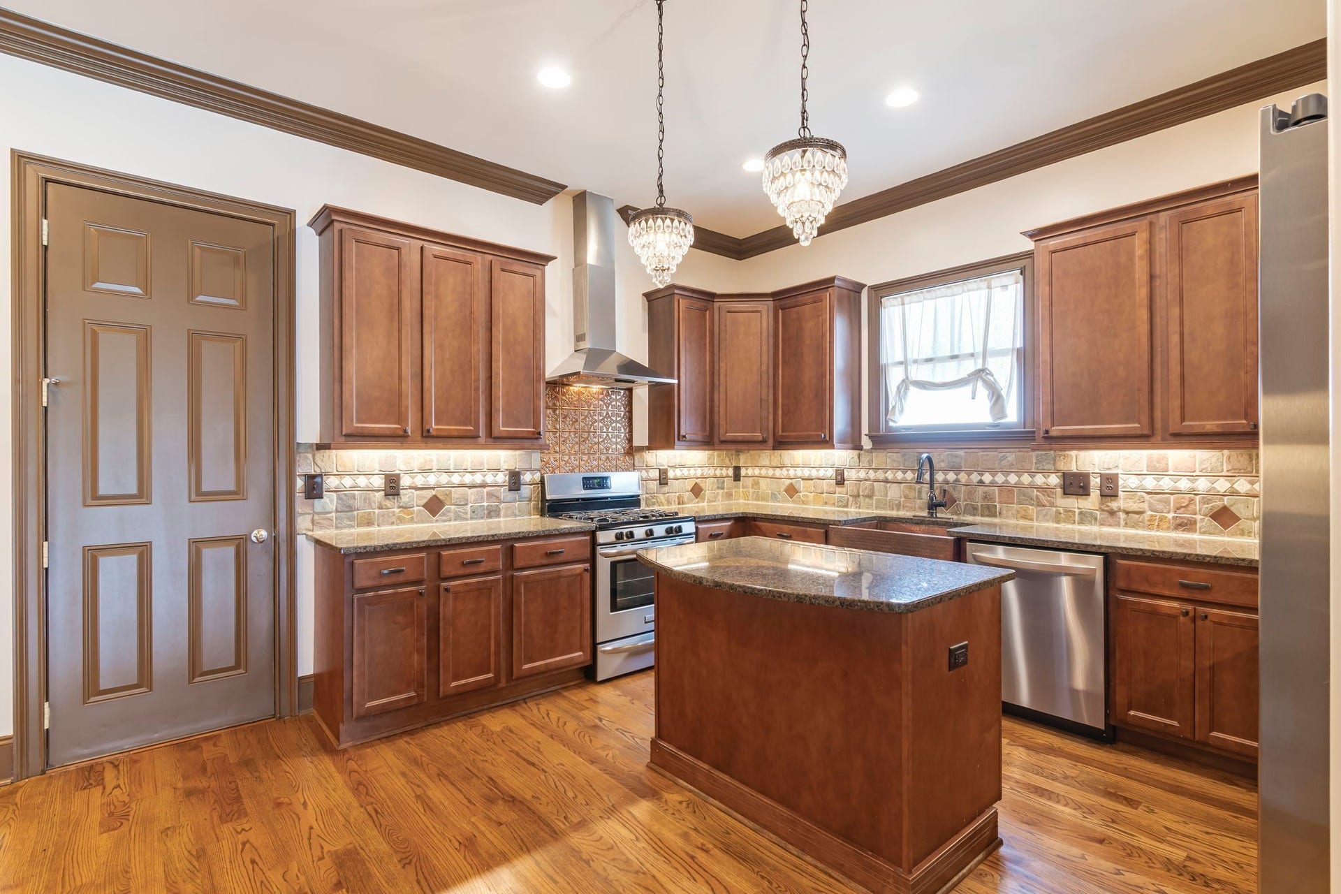 1100A W Grove Ave, Nashville, TN 37203 1100A W Grove Ave, Nashville, TN 37203