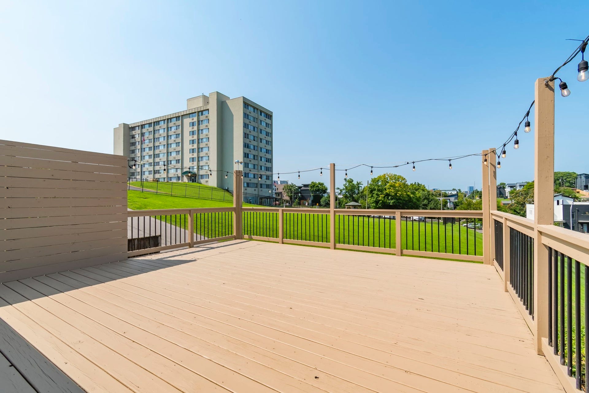 1100A W Grove Ave, Nashville, TN 37203 1100A W Grove Ave, Nashville, TN 37203