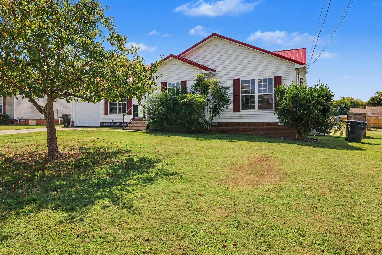 1612 London Dr, Columbia, TN 38401 1612 London Dr, Columbia, TN 38401