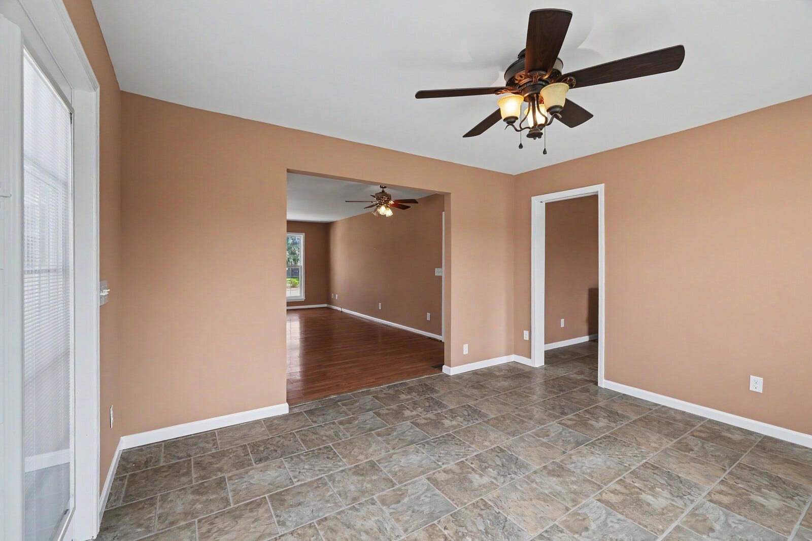 1612 London Dr, Columbia, TN 38401 1612 London Dr, Columbia, TN 38401