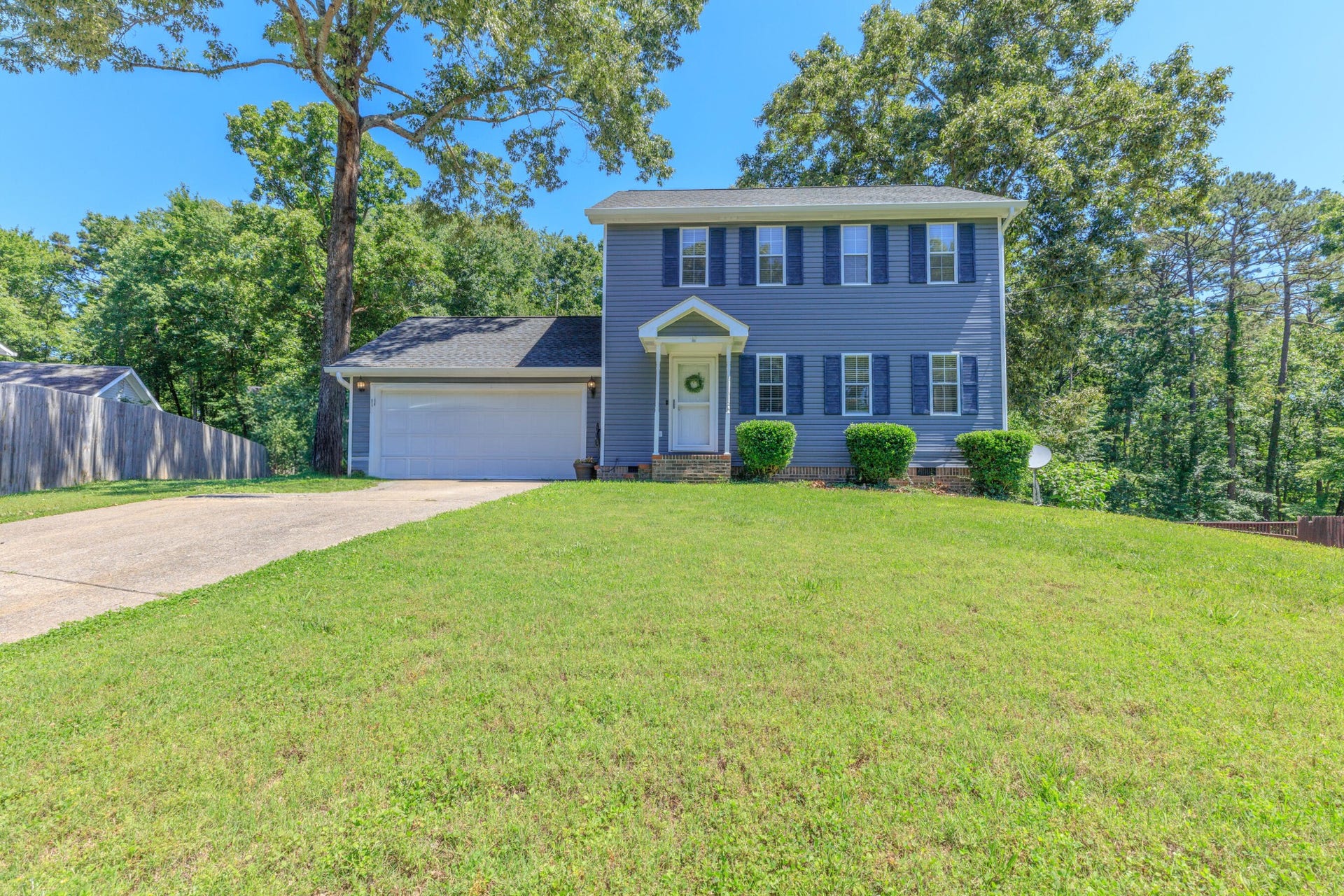 9328 Branford Drive, Soddy Daisy, TN 37379 9328 Branford Drive, Soddy Daisy, TN 37379
