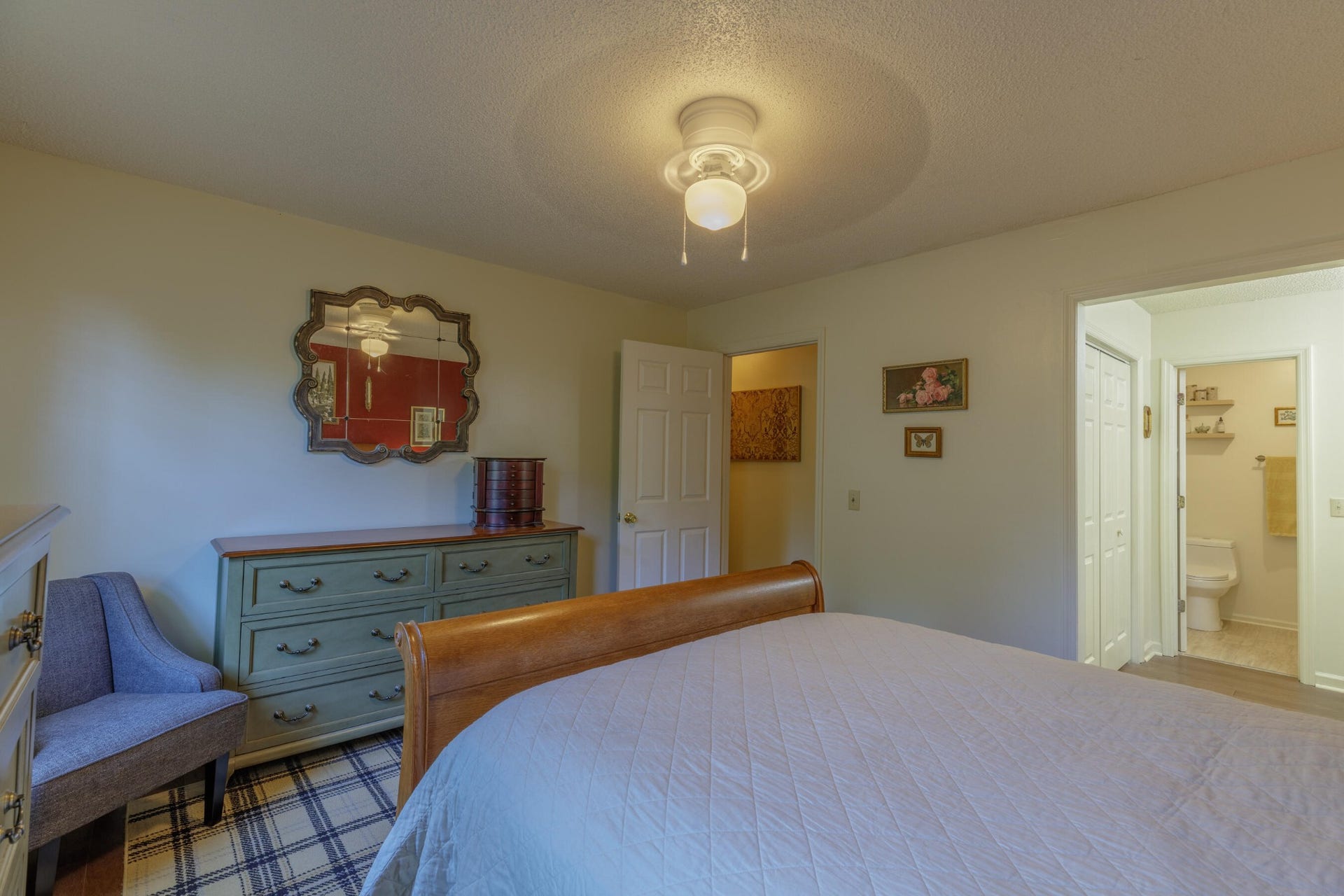 9328 Branford Drive, Soddy Daisy, TN 37379 9328 Branford Drive, Soddy Daisy, TN 37379