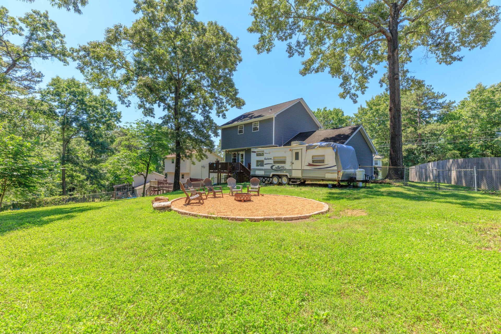 9328 Branford Drive, Soddy Daisy, TN 37379 9328 Branford Drive, Soddy Daisy, TN 37379