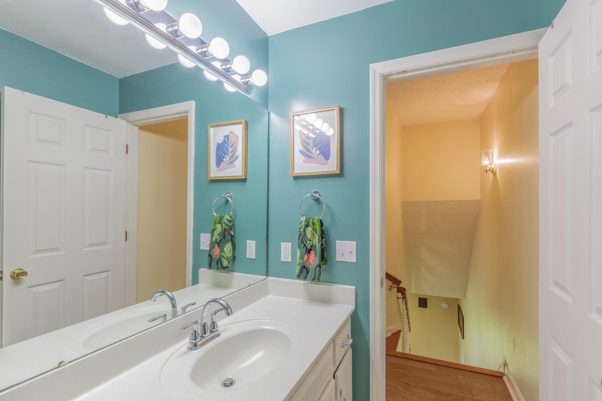 9328 Branford Drive, Soddy Daisy, TN 37379 9328 Branford Drive, Soddy Daisy, TN 37379