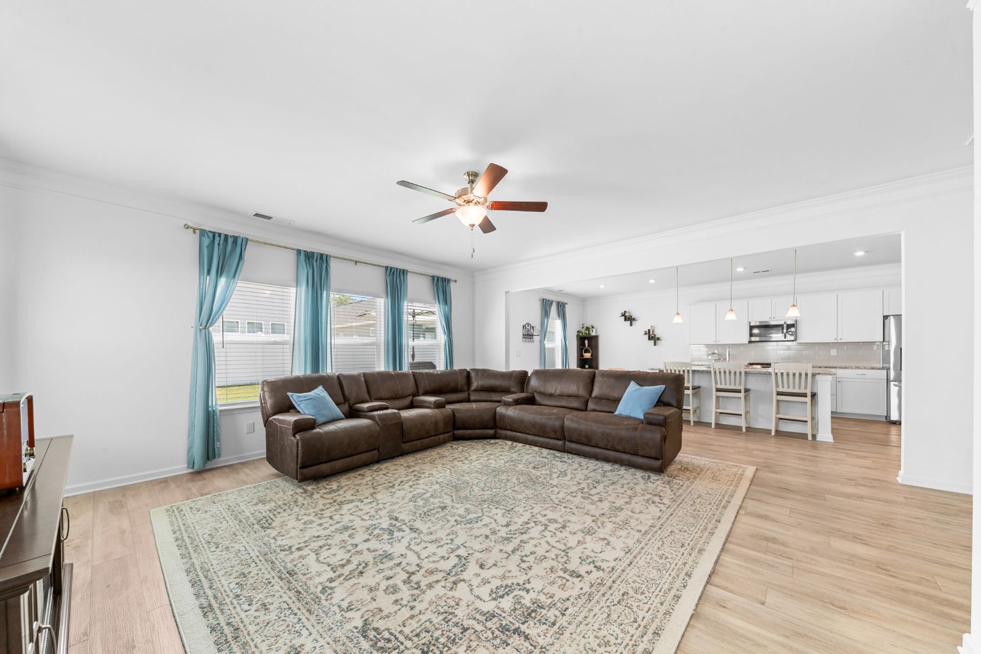 218 Stonewall Dr, Columbia, TN 38401 218 Stonewall Dr, Columbia, TN 38401