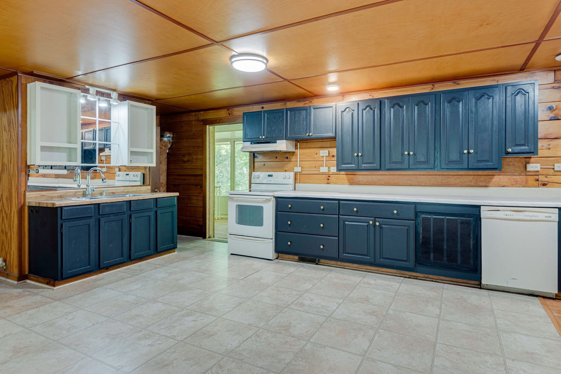 1860 Highway 70, Kingston Springs, TN 37082 1860 Highway 70, Kingston Springs, TN 37082
