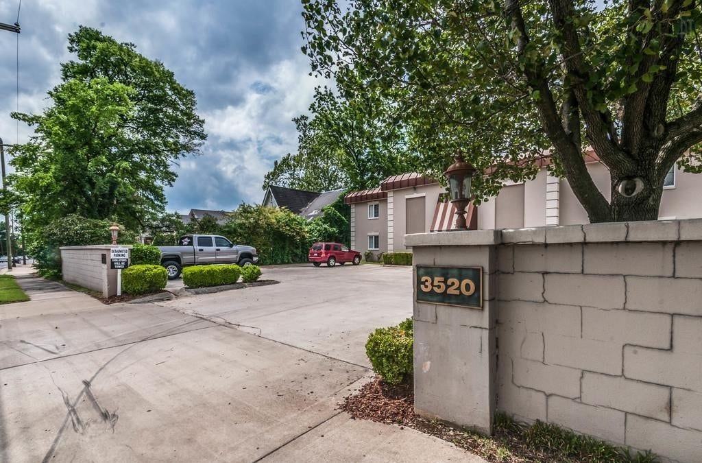 3520 West End, #5, Nashville, TN 37205