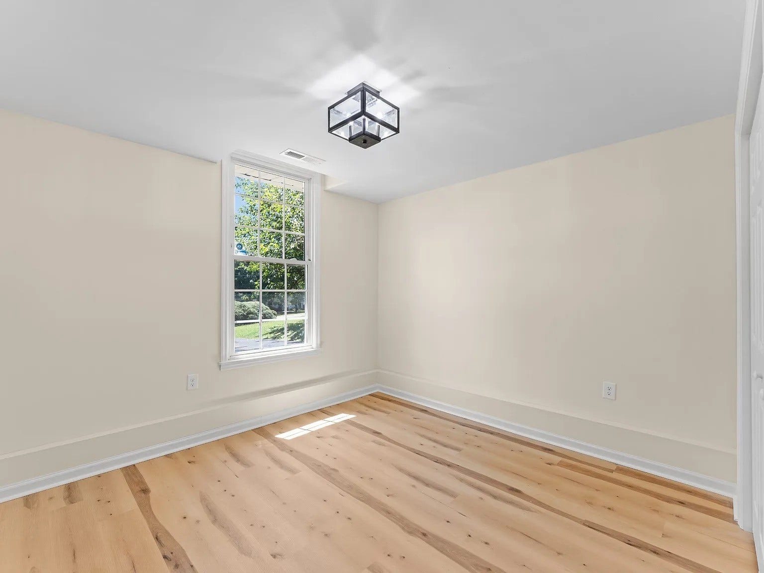 126 Gatone Dr, Hendersonville, TN 37075 126 Gatone Dr, Hendersonville, TN 37075