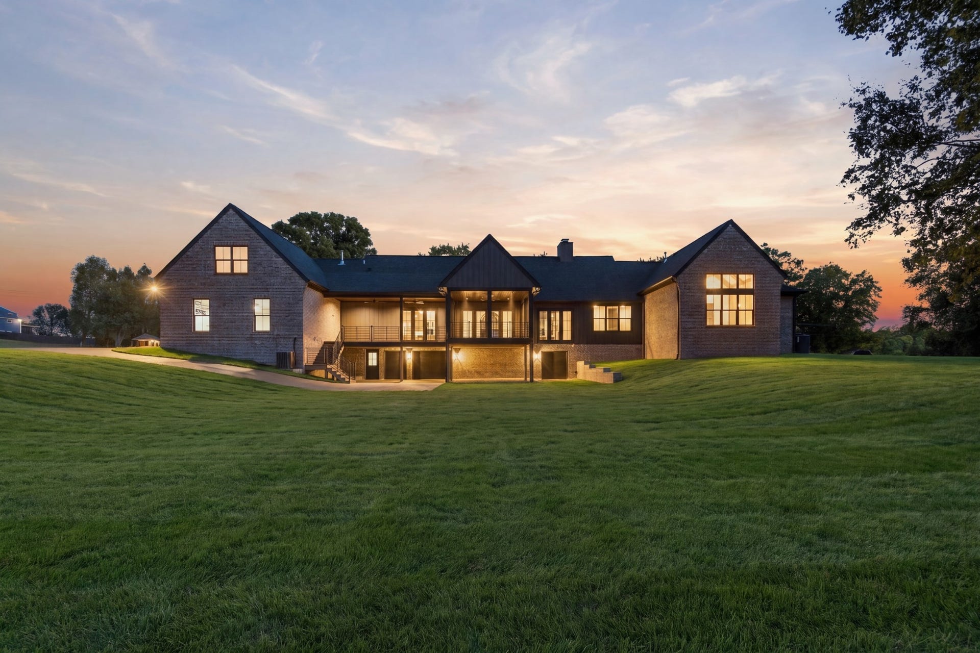 1001 Wright Branch Ct, Mount Juliet, TN 37122 A beautiful setting with plenty of space around the home and a peaceful feel from the moment you arrive