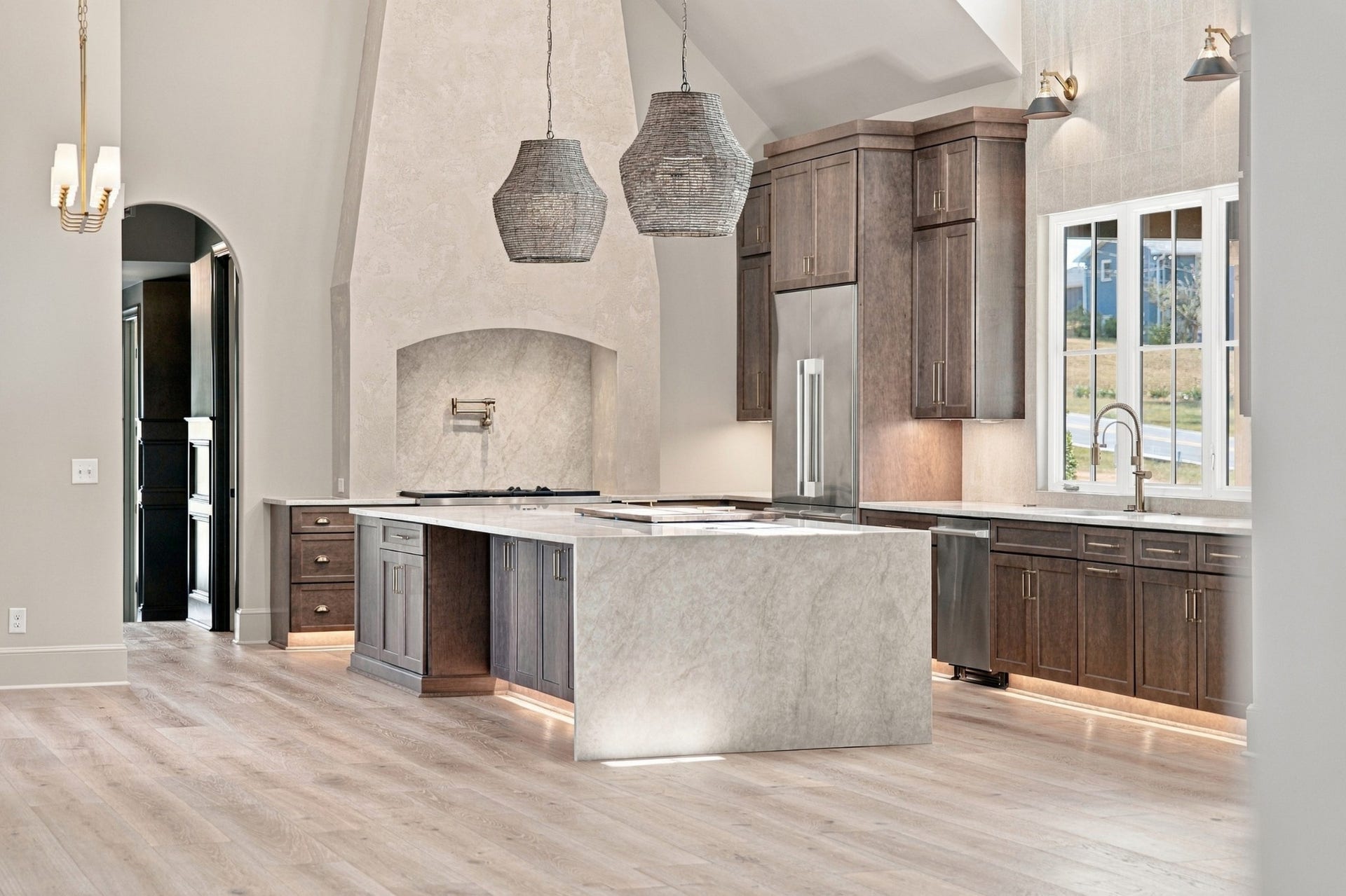 1001 Wright Branch Ct, Mount Juliet, TN 37122 The waterfall quartz tops just help provide the clean look and feel for the kitchen