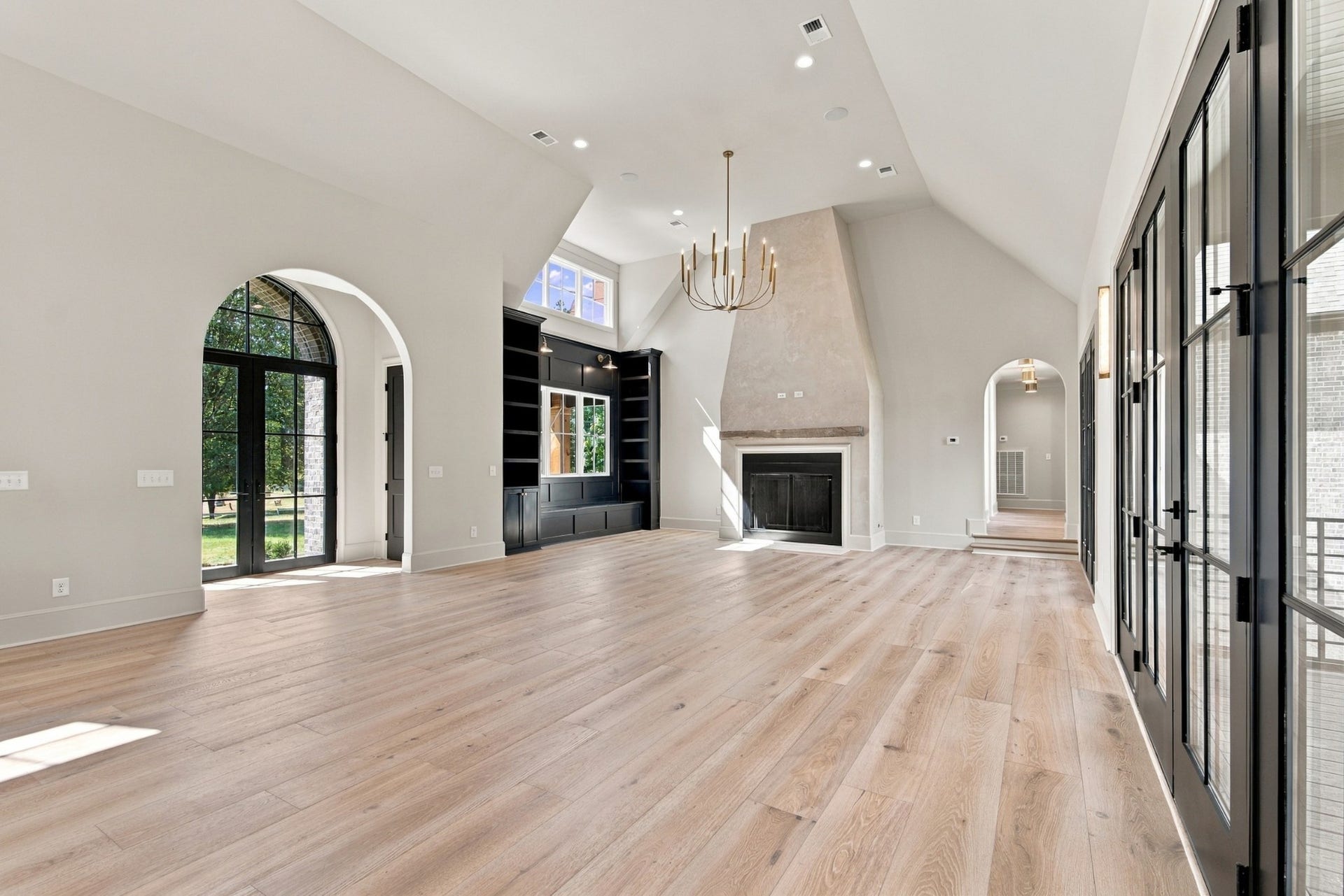 1001 Wright Branch Ct, Mount Juliet, TN 37122 Once you have your dining room table here, you will be able to enjoy dinner with family