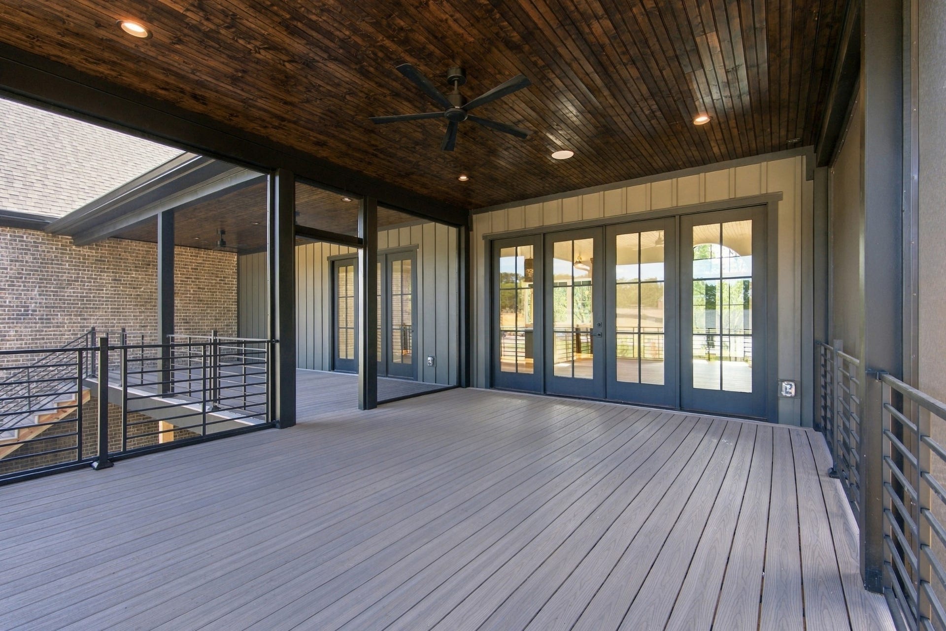 1001 Wright Branch Ct, Mount Juliet, TN 37122 Don't worry about the bugs while enjoying your covered deck with its custom tongue and groove wood ceilings. Directly off the living room to easily expand your entertaing or relazing areas