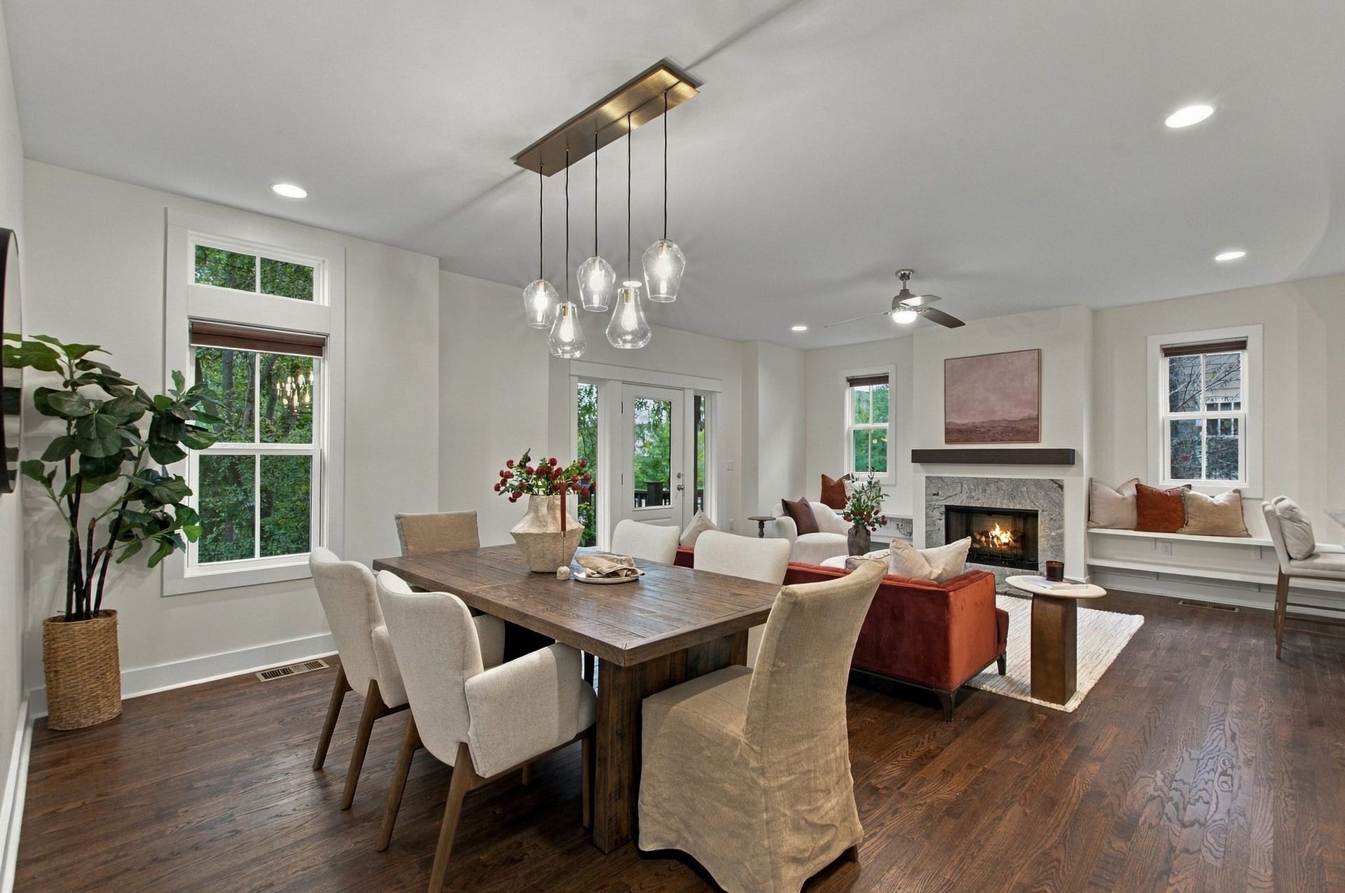 Timeless elegance, great natural light and wonderful flow