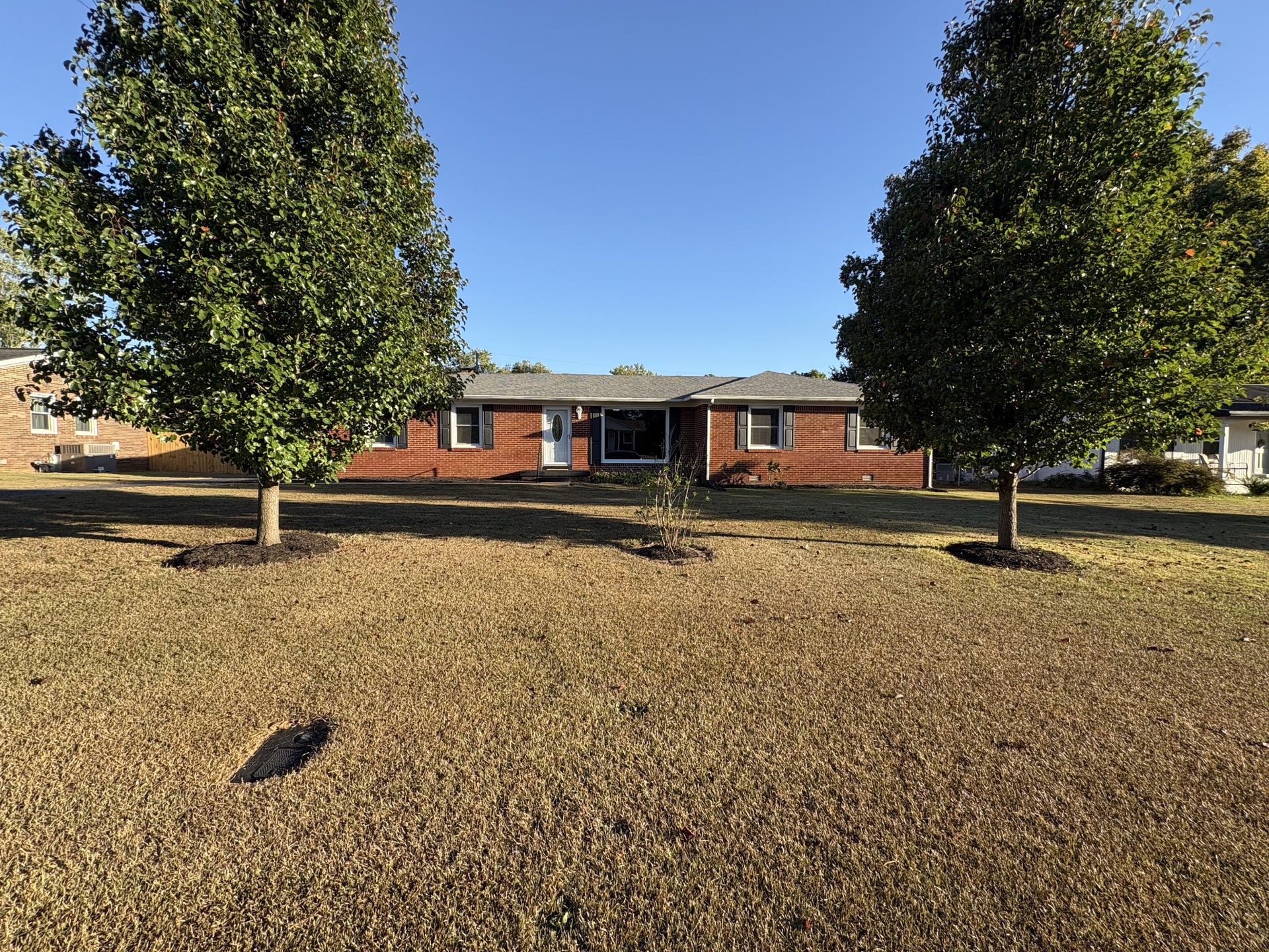 4005 McIntire Dr, Columbia, TN 38401 4005 McIntire Dr, Columbia, TN 38401