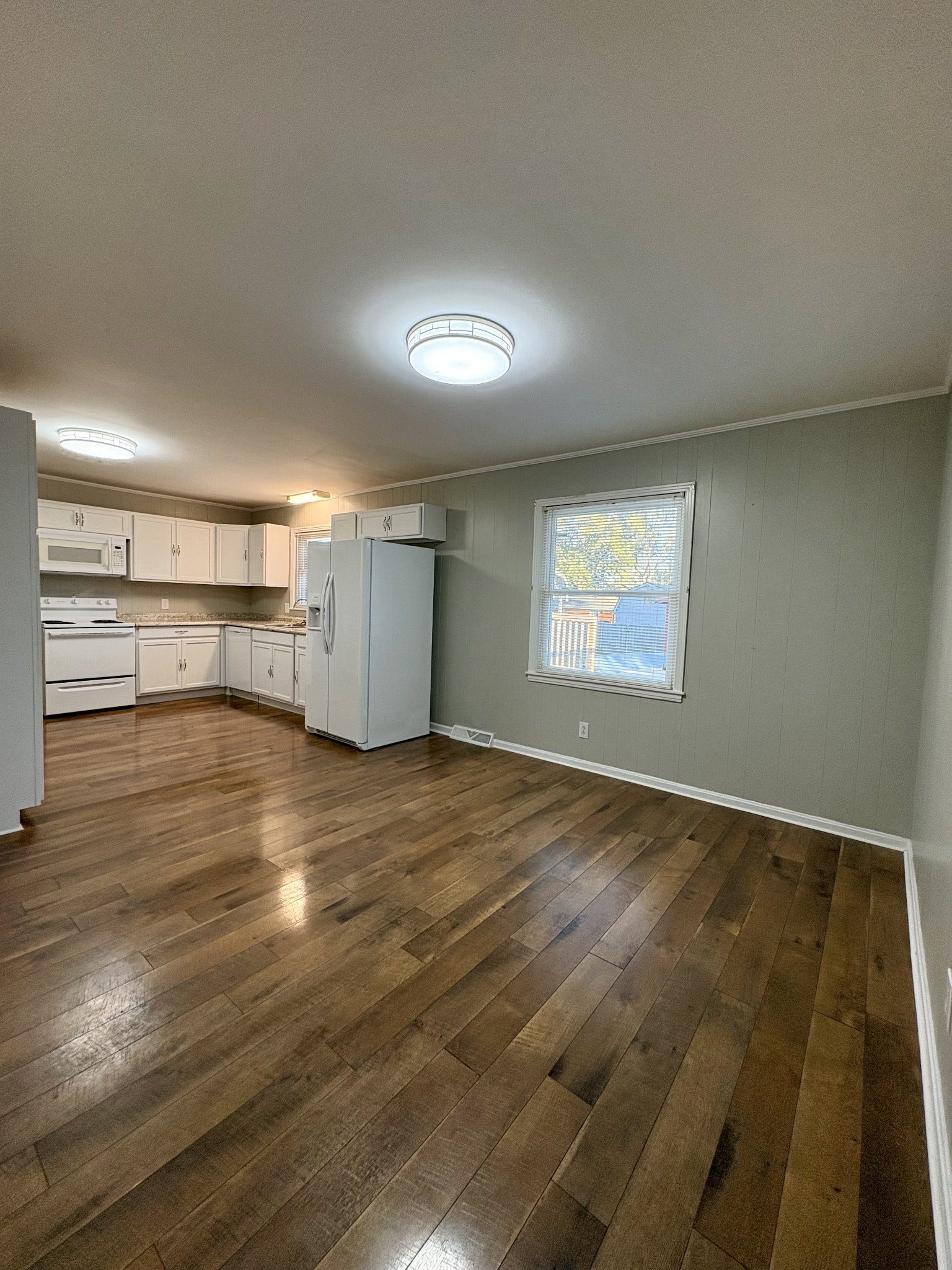 4005 McIntire Dr, Columbia, TN 38401 4005 McIntire Dr, Columbia, TN 38401