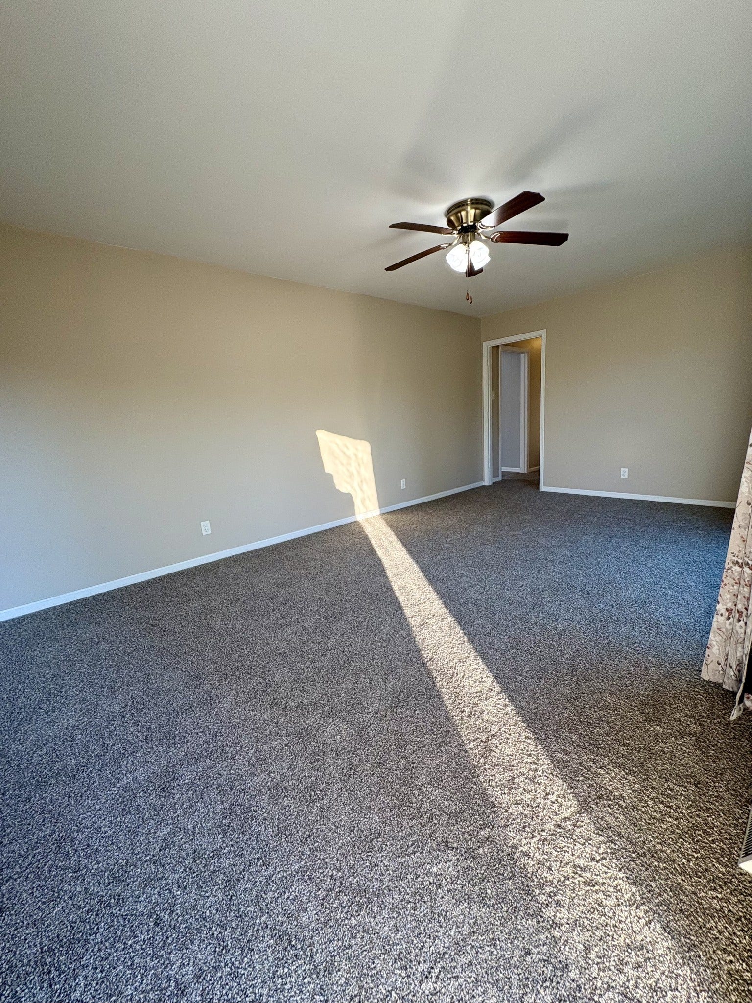 4005 McIntire Dr, Columbia, TN 38401 4005 McIntire Dr, Columbia, TN 38401