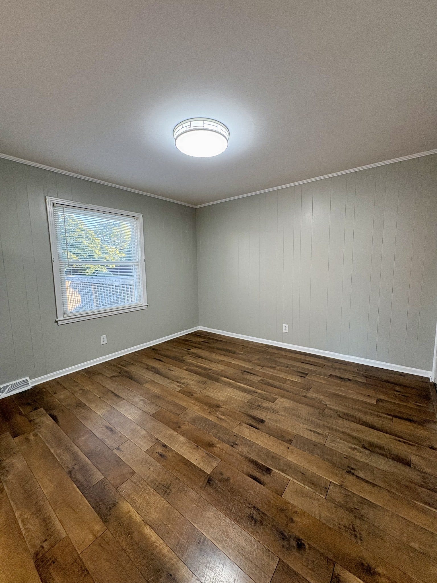 4005 McIntire Dr, Columbia, TN 38401 4005 McIntire Dr, Columbia, TN 38401
