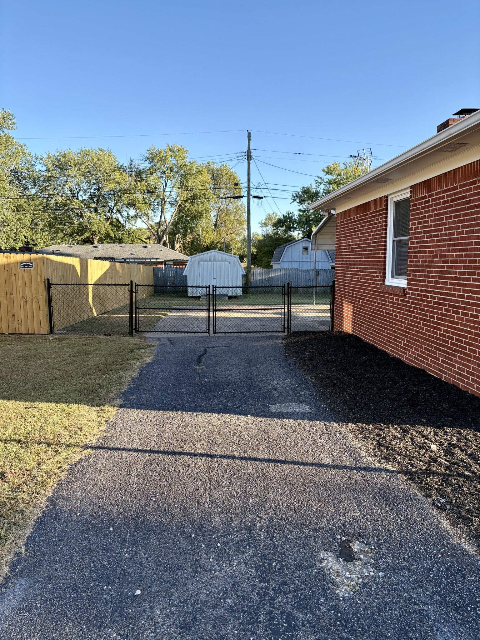 4005 McIntire Dr, Columbia, TN 38401 4005 McIntire Dr, Columbia, TN 38401