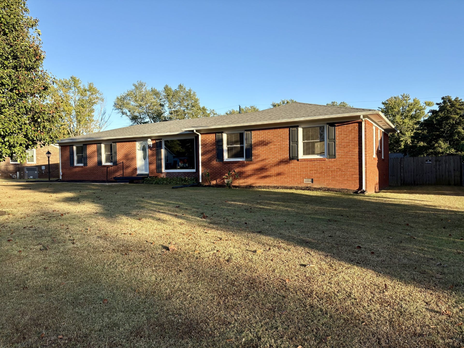 4005 McIntire Dr, Columbia, TN 38401 4005 McIntire Dr, Columbia, TN 38401