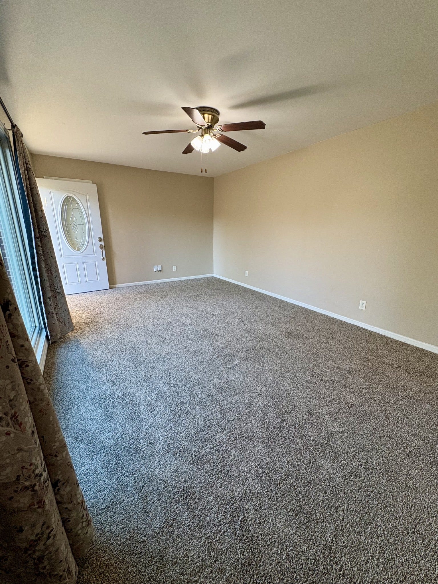 4005 McIntire Dr, Columbia, TN 38401 4005 McIntire Dr, Columbia, TN 38401
