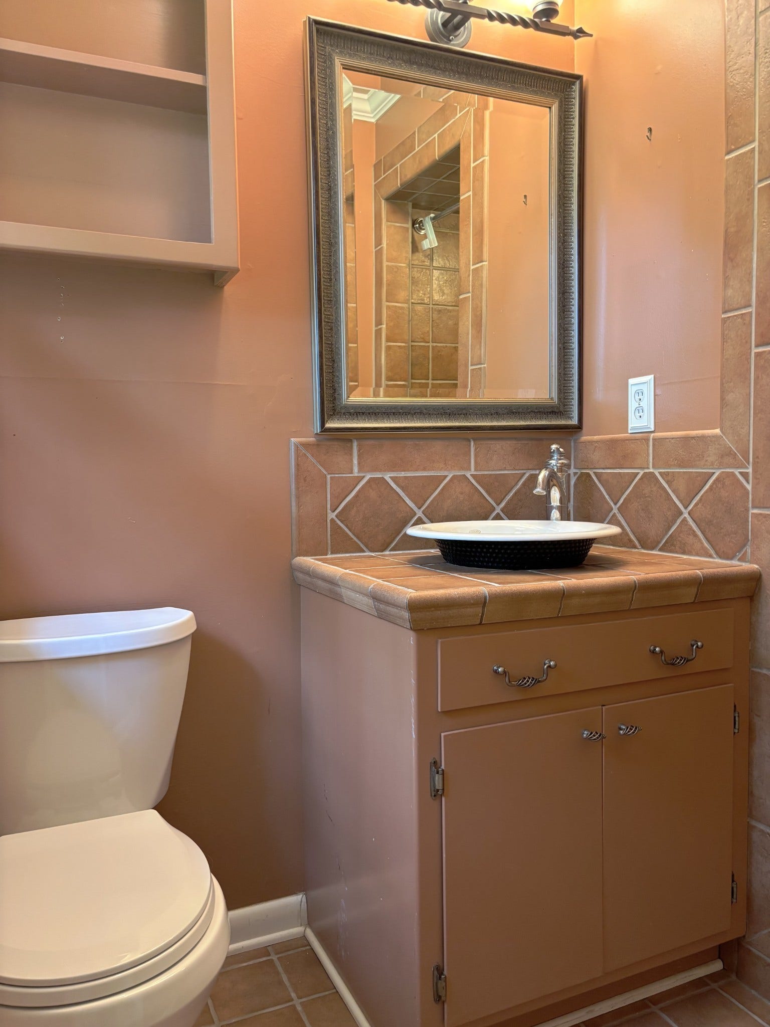 215 Sharondale Dr, Tullahoma, TN 37388 Main BR Full Bath