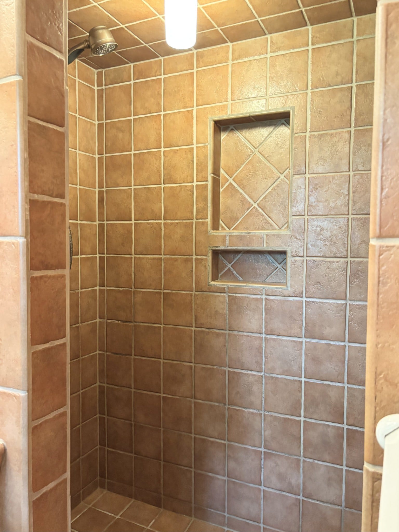 215 Sharondale Dr, Tullahoma, TN 37388 Tiled Shower