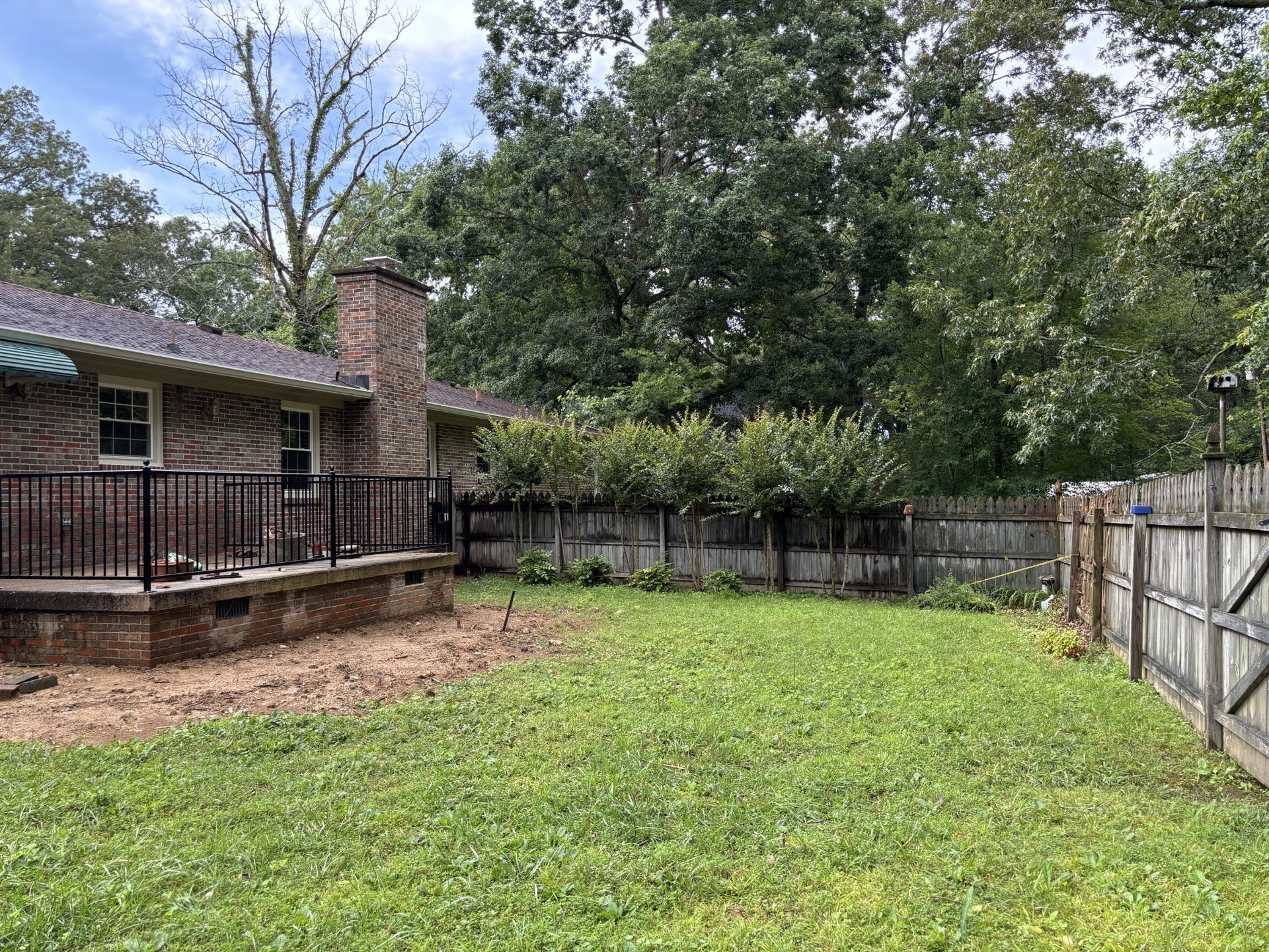 215 Sharondale Dr, Tullahoma, TN 37388 215 Sharondale Dr, Tullahoma, TN 37388
