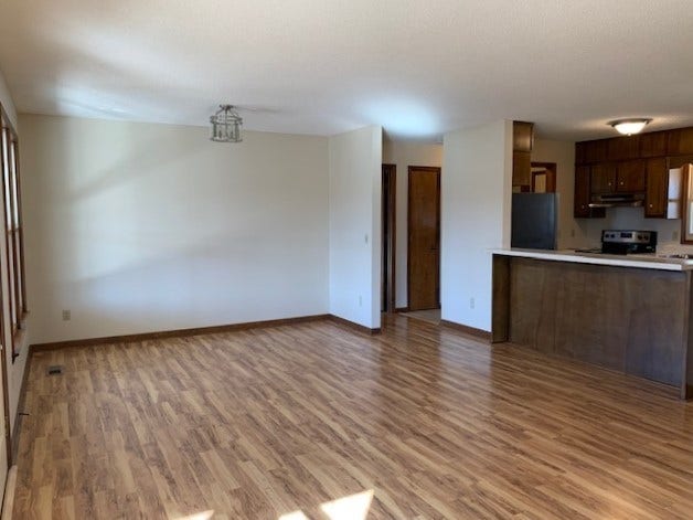 312 McKinney St, Estill Springs, TN 37330 Living Room