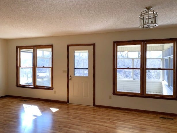 312 McKinney St, Estill Springs, TN 37330 Living Room