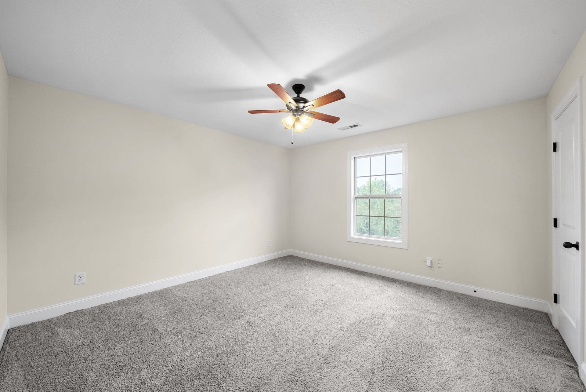 1761 Apache Way, Clarksville, TN 37042 1761 Apache Way, Clarksville, TN 37042